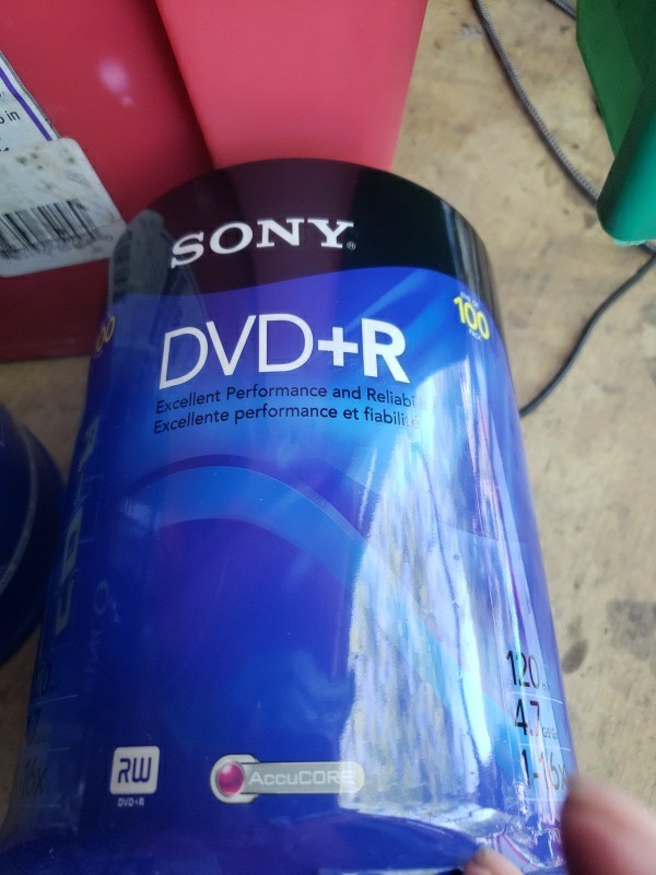 Sony DVD+R 100 Pack Recordable Black DVD 120 min 4.7gb 1-16x NEW SEALED