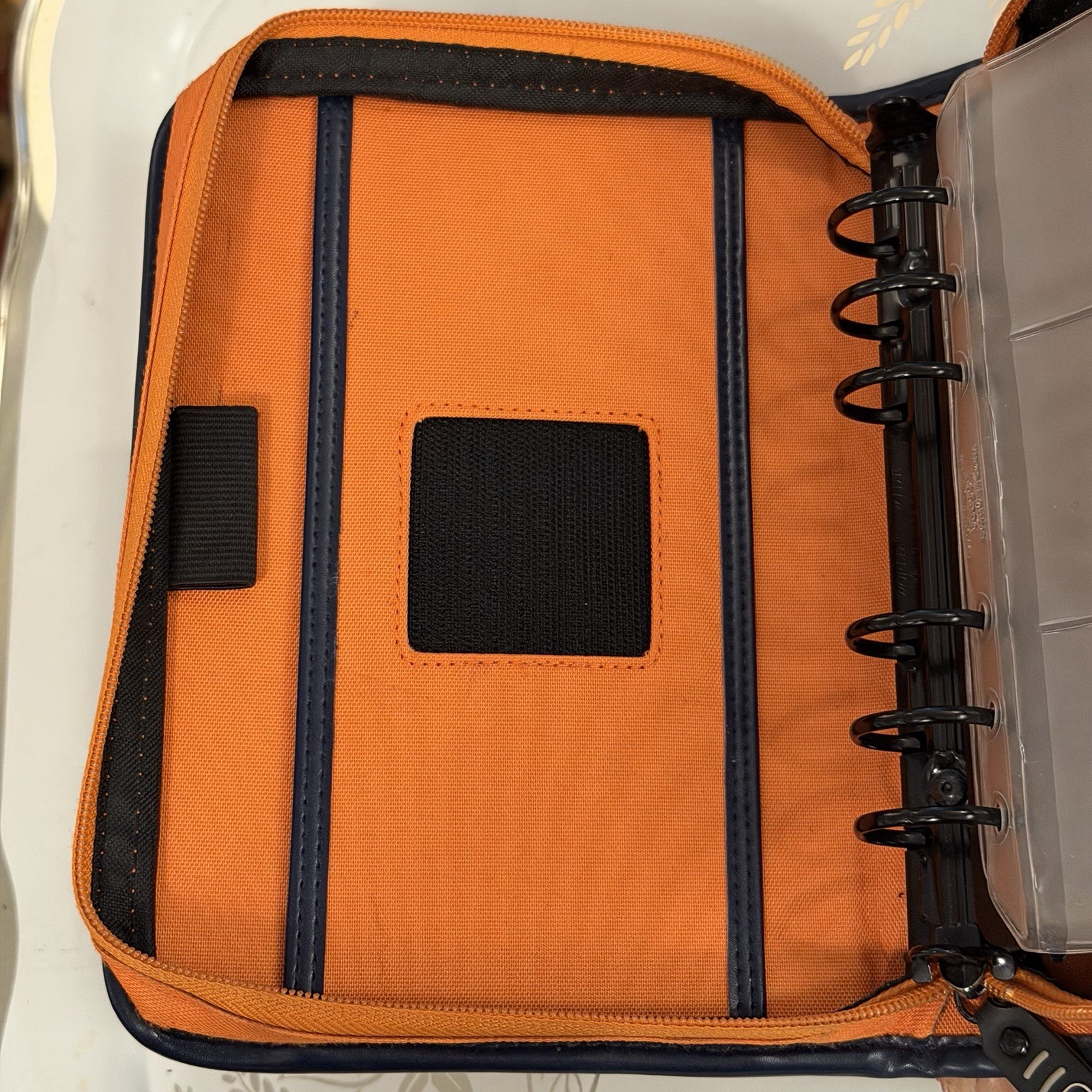 Franklin Covey Orange Sport Nylon Binder Compact 6-Ring Holds Pages 8.5” x 6.5”