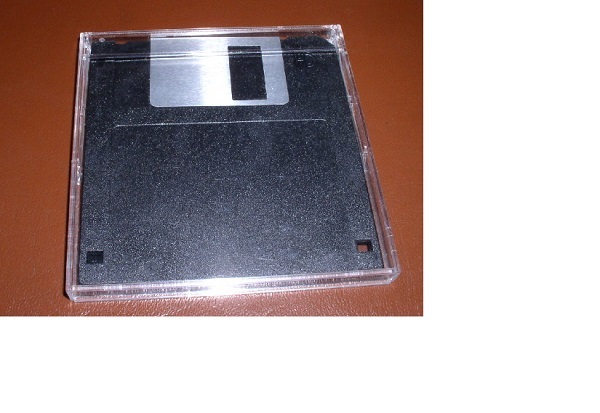 2 pcs New 3.5″ Floppy Diskette Cases, BL001, Free Shipping