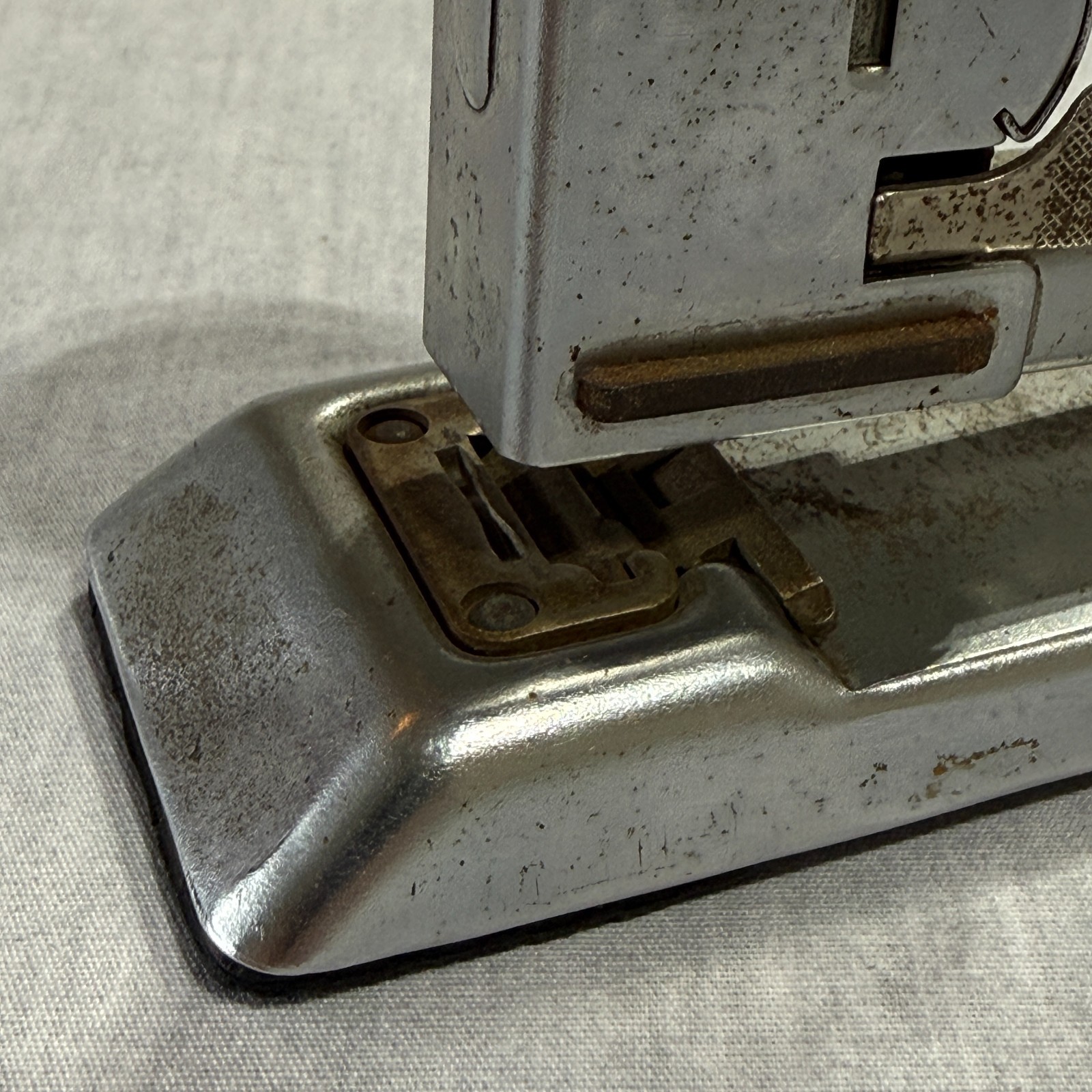 Vintage Ace Fastener Corp. Pilot Model 402 Chrome Desktop Stapler circa 1938