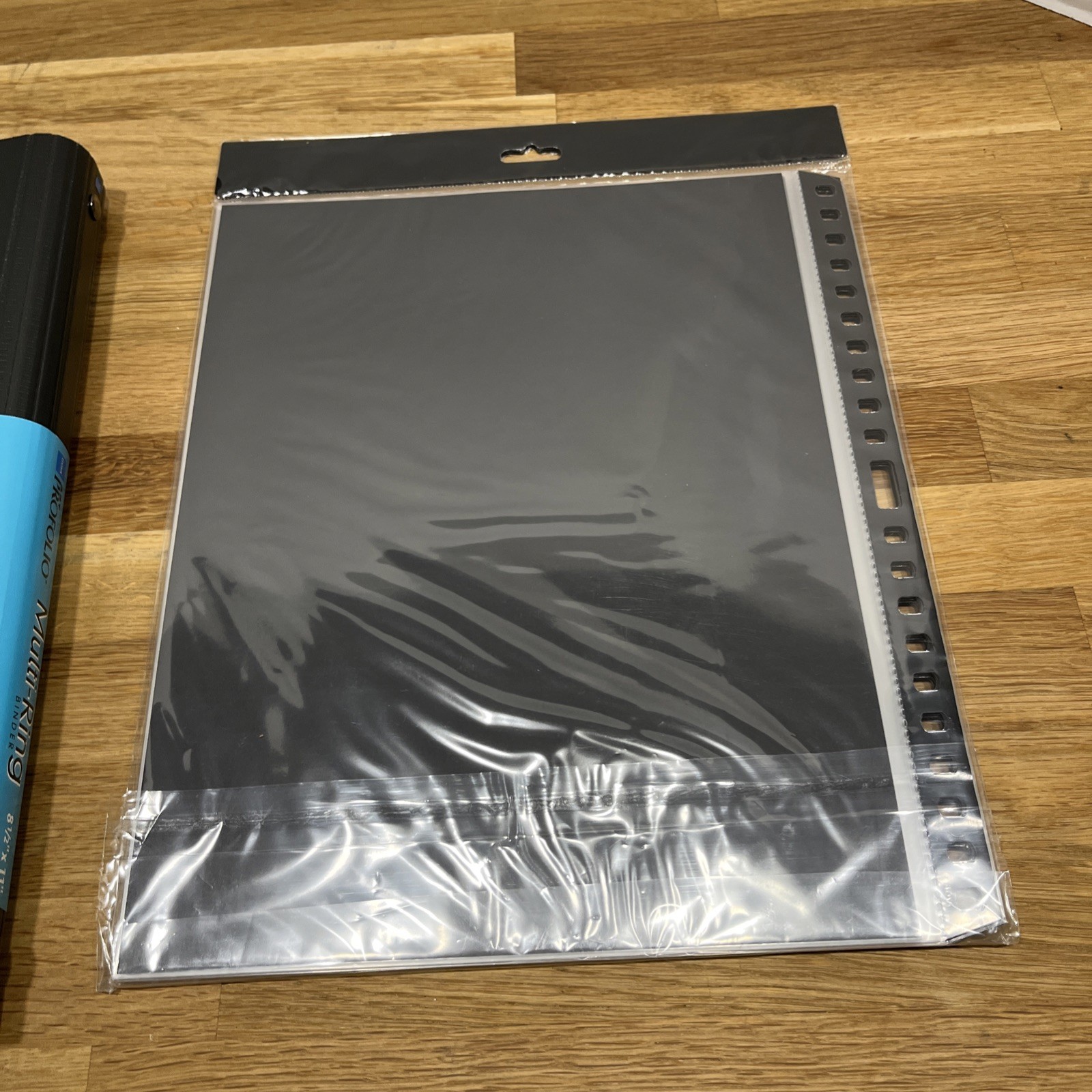 Itoya RB811 Multi-Ring 8.5” x 11” Black Refillable Binder w/ 20 new refill pages