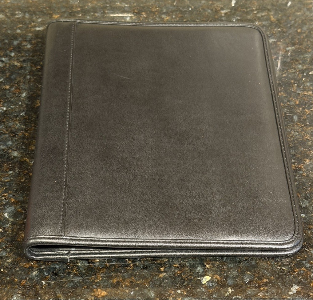 Foray Leather 3 Ring Binder Organizer Portfolio Planner Black Folder 8.5” x 11”