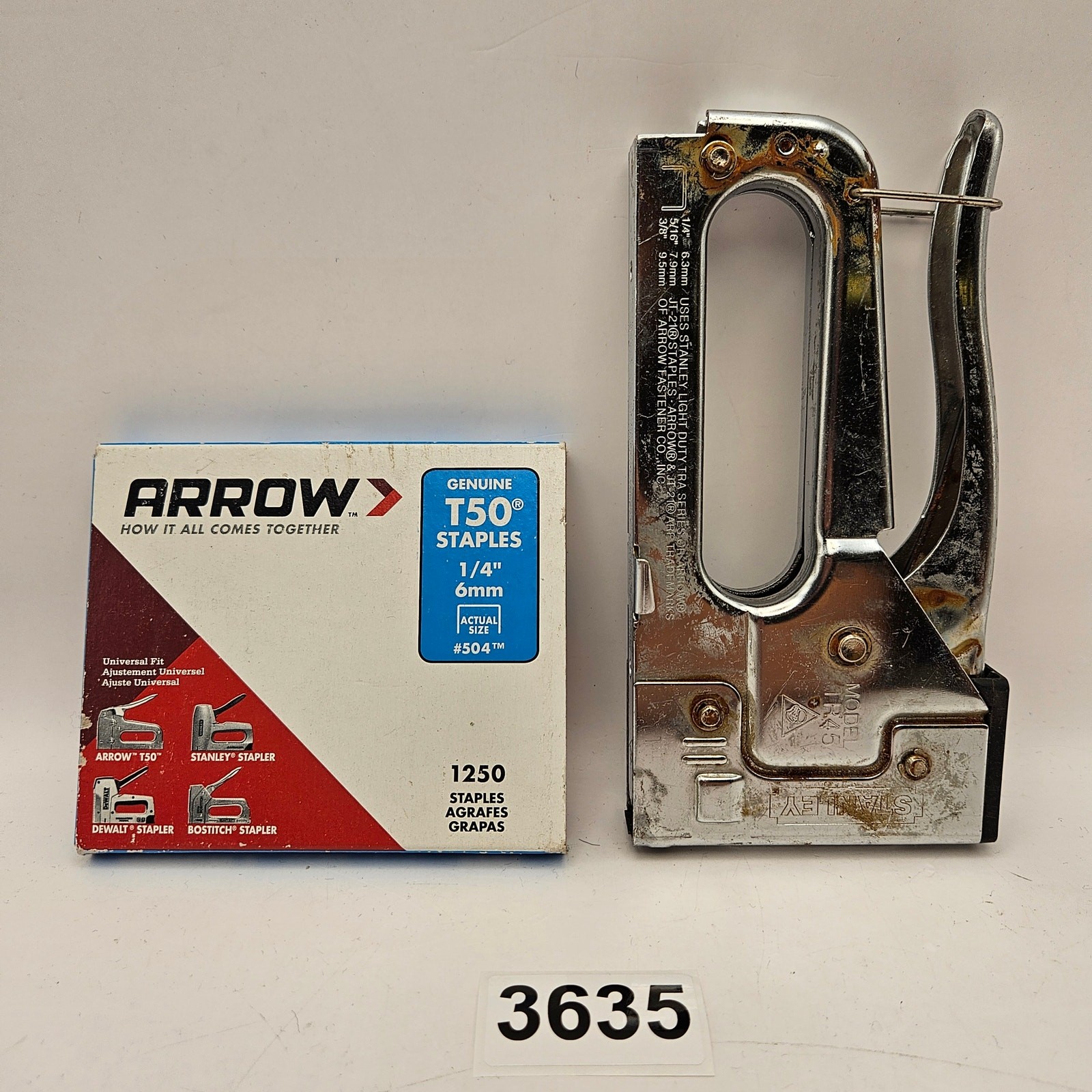 STANLEY TR45 LIGHT DUTY STAPLE GUN W/ ARROW T50 1/4 STAPLES BOX HAND TACKER