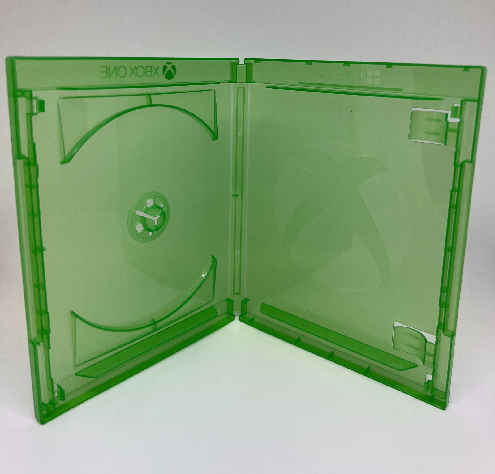 50 NEW ORIGINAL GAME CASE DVD CASE WITH SLEEVE, GREEN XBOX ONE, 45305 MADE IN US
