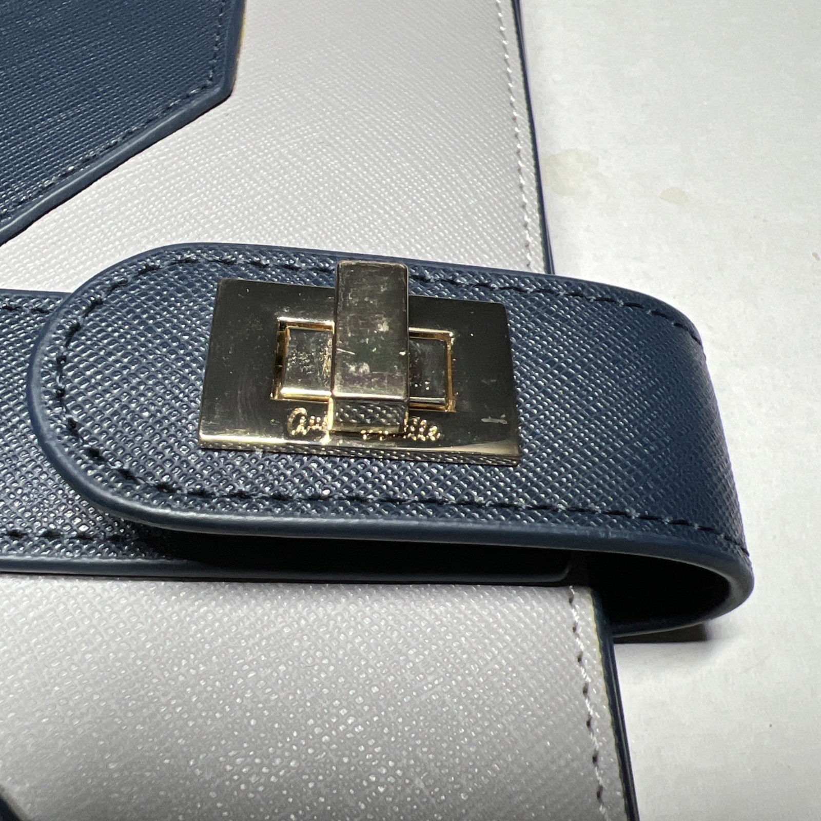 AURA ESTELLE Notebook A6 Planner Cover Lock-it Navy & Gold Accented EUC