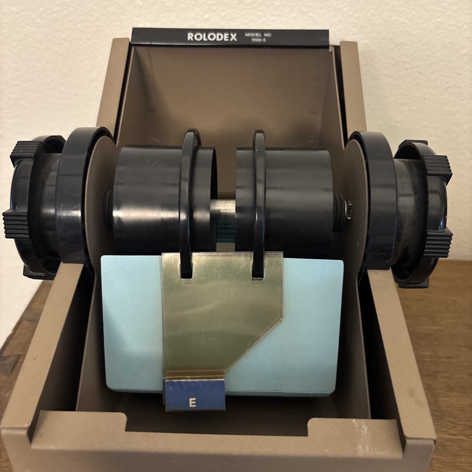 ROLODEX ZEPHYR 3500-S Vintage MCM Heavy Duty Beige Tan Metal *No Key for Lock*