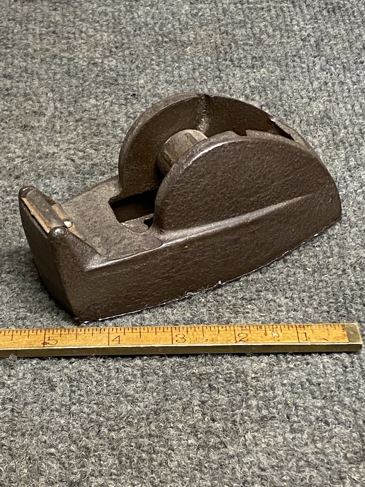 Scotch Tape Dispenser Cast Iron Brown Whale Tail Vintage 1940’s New Felt Bottom