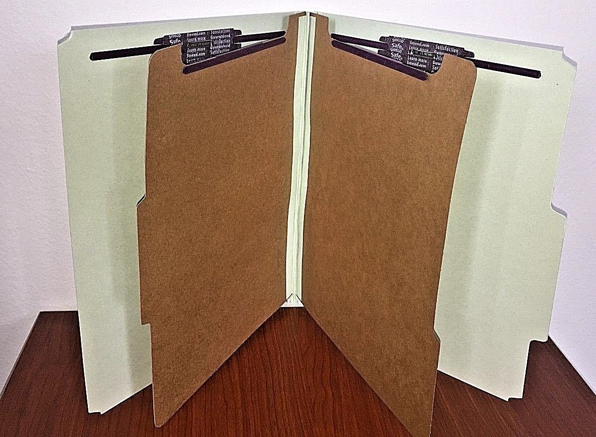1 x Smead Pressboard Classification File Folder/SafeSHIELD Fasteners 2 Dividers