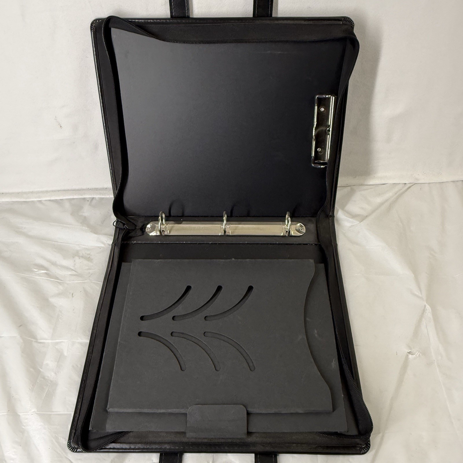 E1 United States Postal Service (USPS) Top Grain 1 1/2″ Zippered Binder