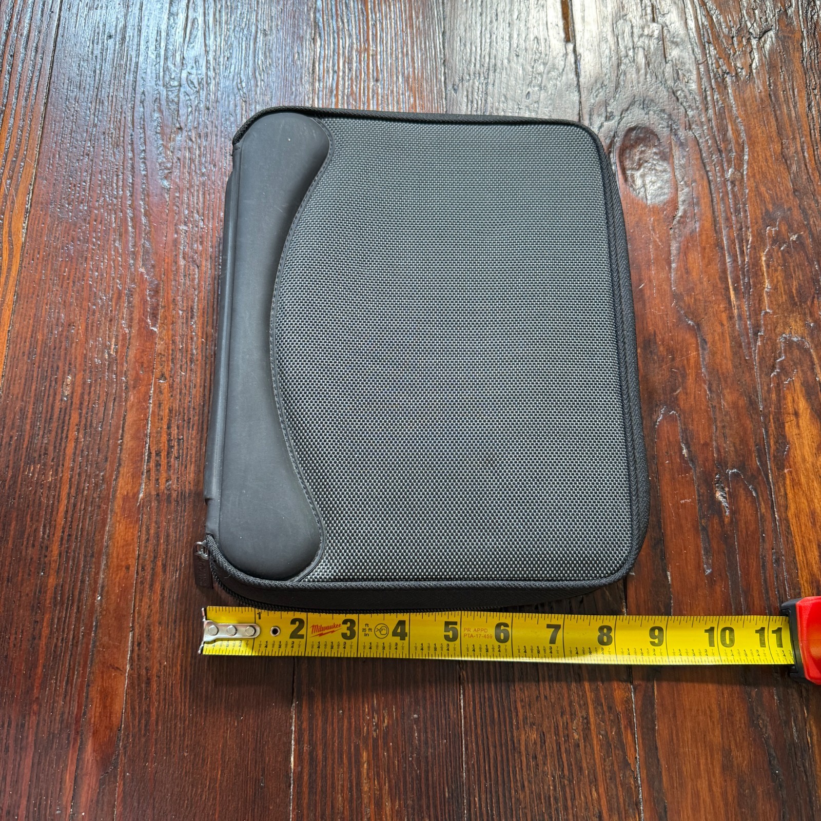 Dayrunner Planner 3 Ring 8×10 Black Zip Around Pockets Organizer Y2K