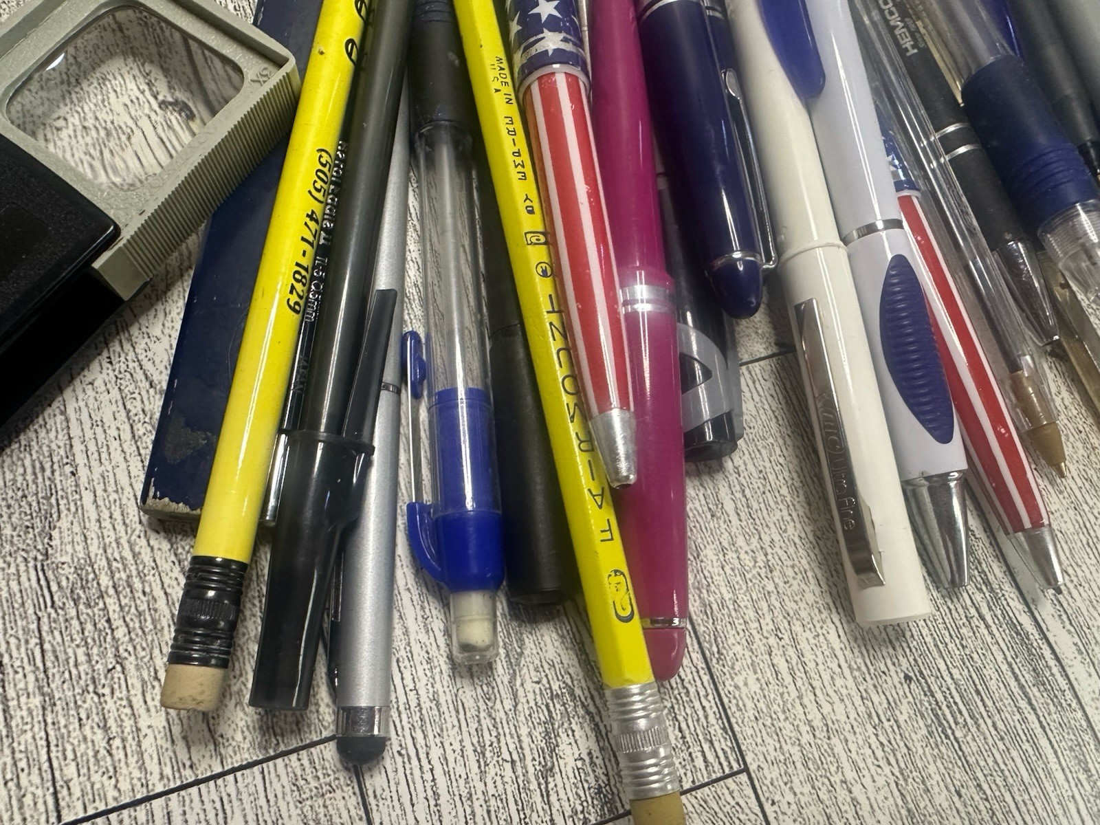 LOT OF 45+ PENS BULK INK PENS Branded & UNBRANDED VARIOUS COLORS Office Supplies