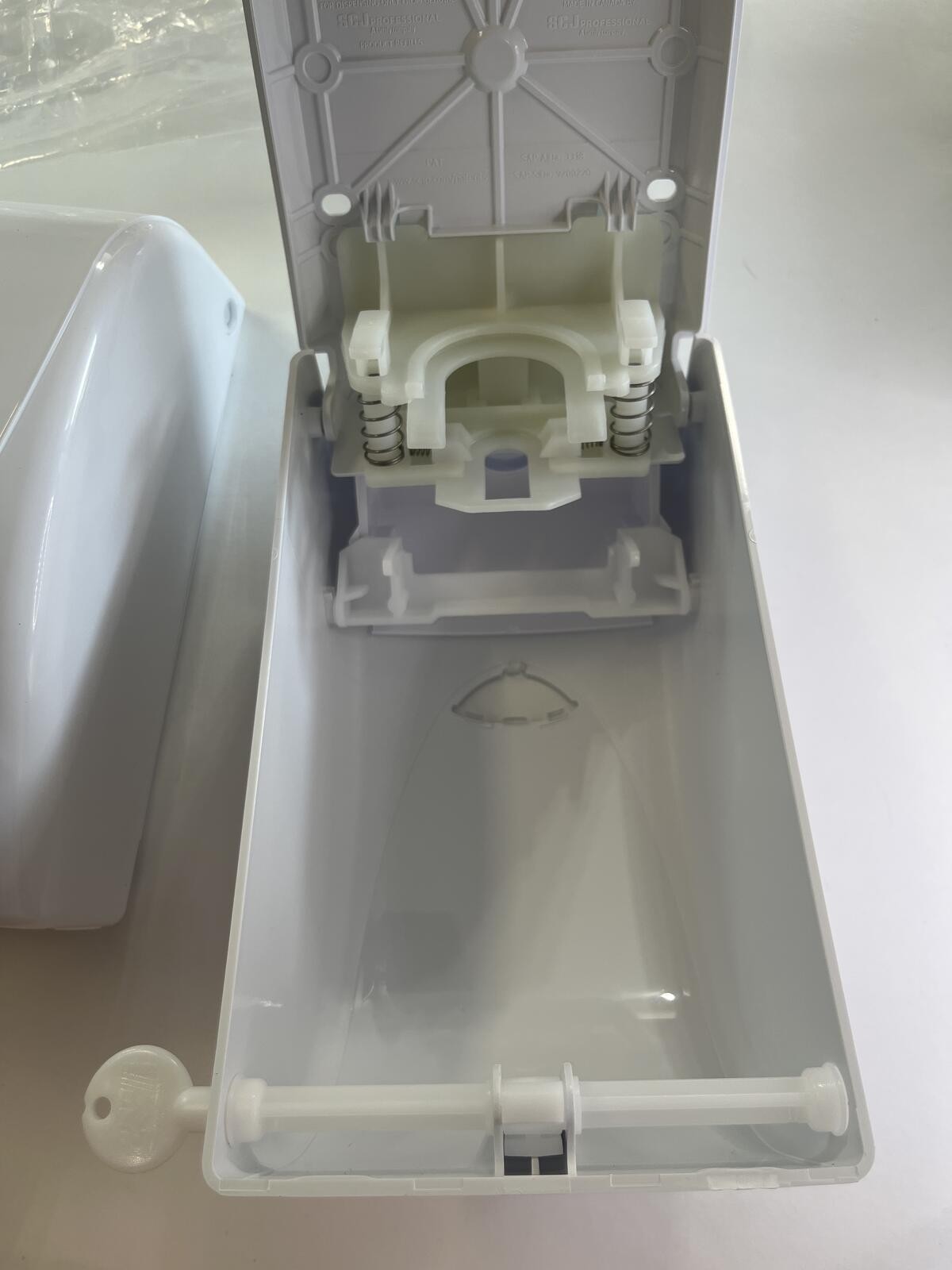 Wall-Mount Soap Dispenser SCJ Professional Proline 1L Curve White Set of 2 New