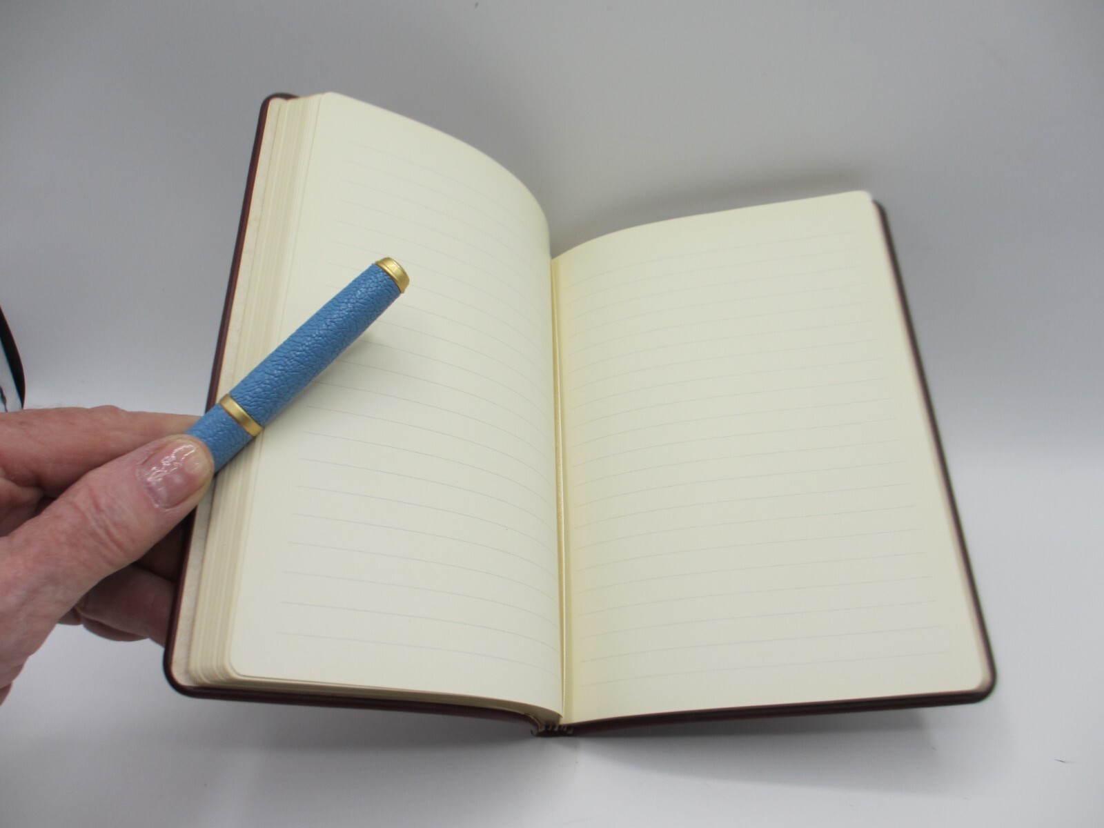 Journal 7″ Leather Soft Cover 224 Lined Pages Graphic Image List$70 Burgundy