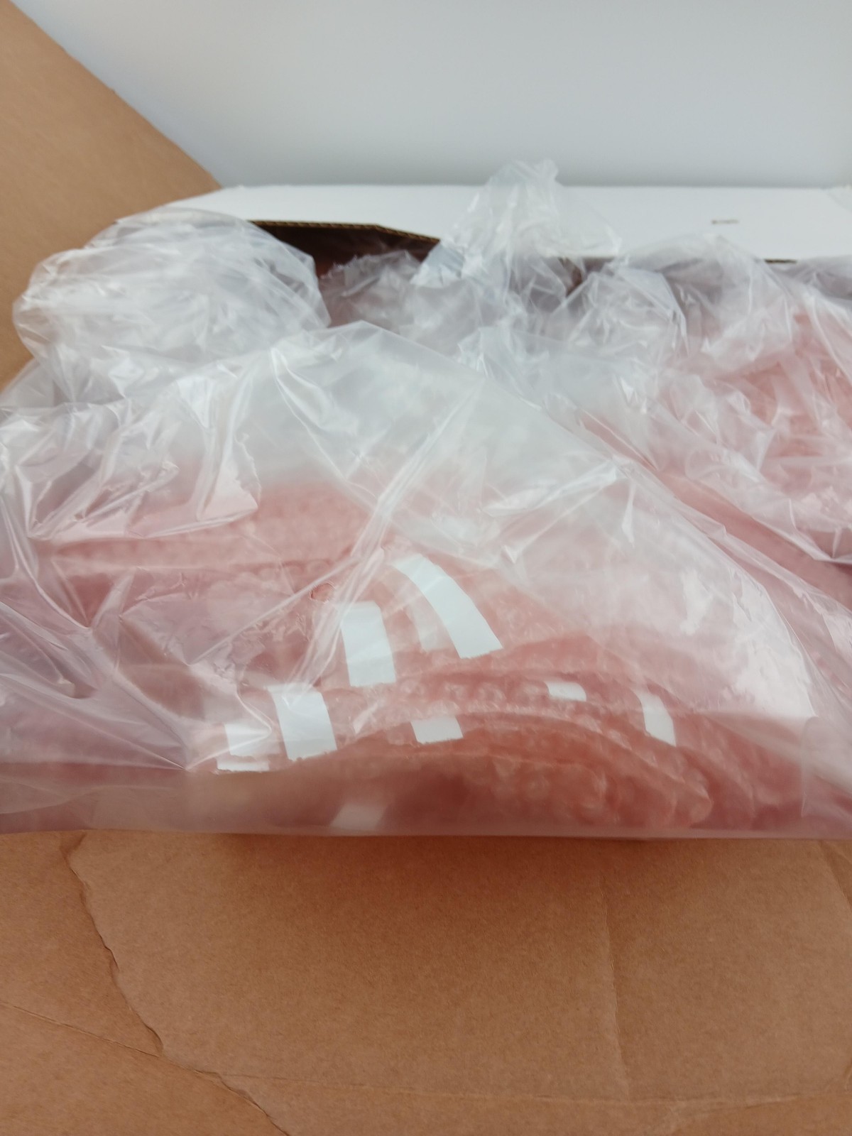 250 Uline Anti-Static Bubble Bags Self-Seal 7 x 8.5 Inch Pink S-2870 ESD Peel