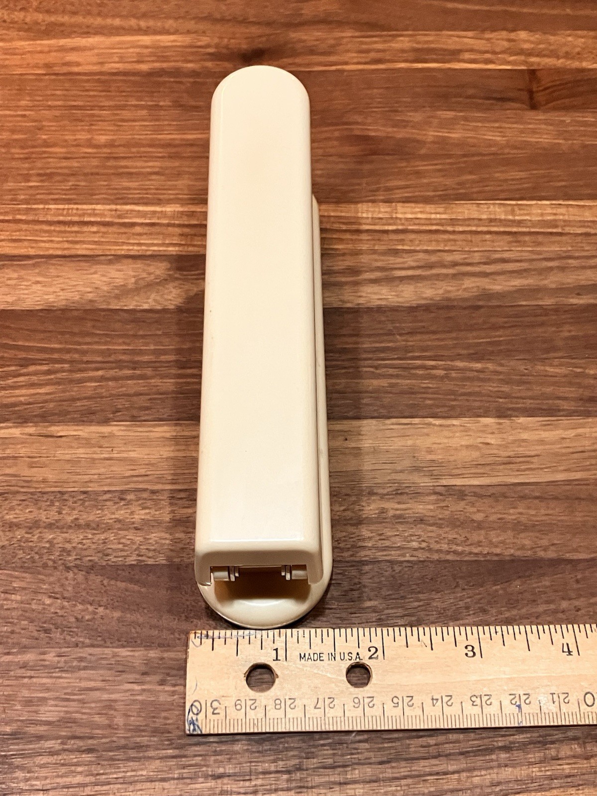 Safina #123 Cream Rounded Retro Stapler Vintage Office