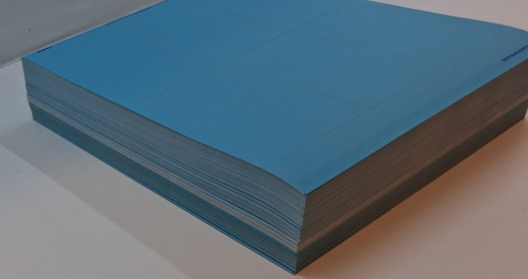 1350 Avery 2″ x 4.5″ Rectangle Labels 225 Sheet Bright Blue Paper Presta T00-1XS