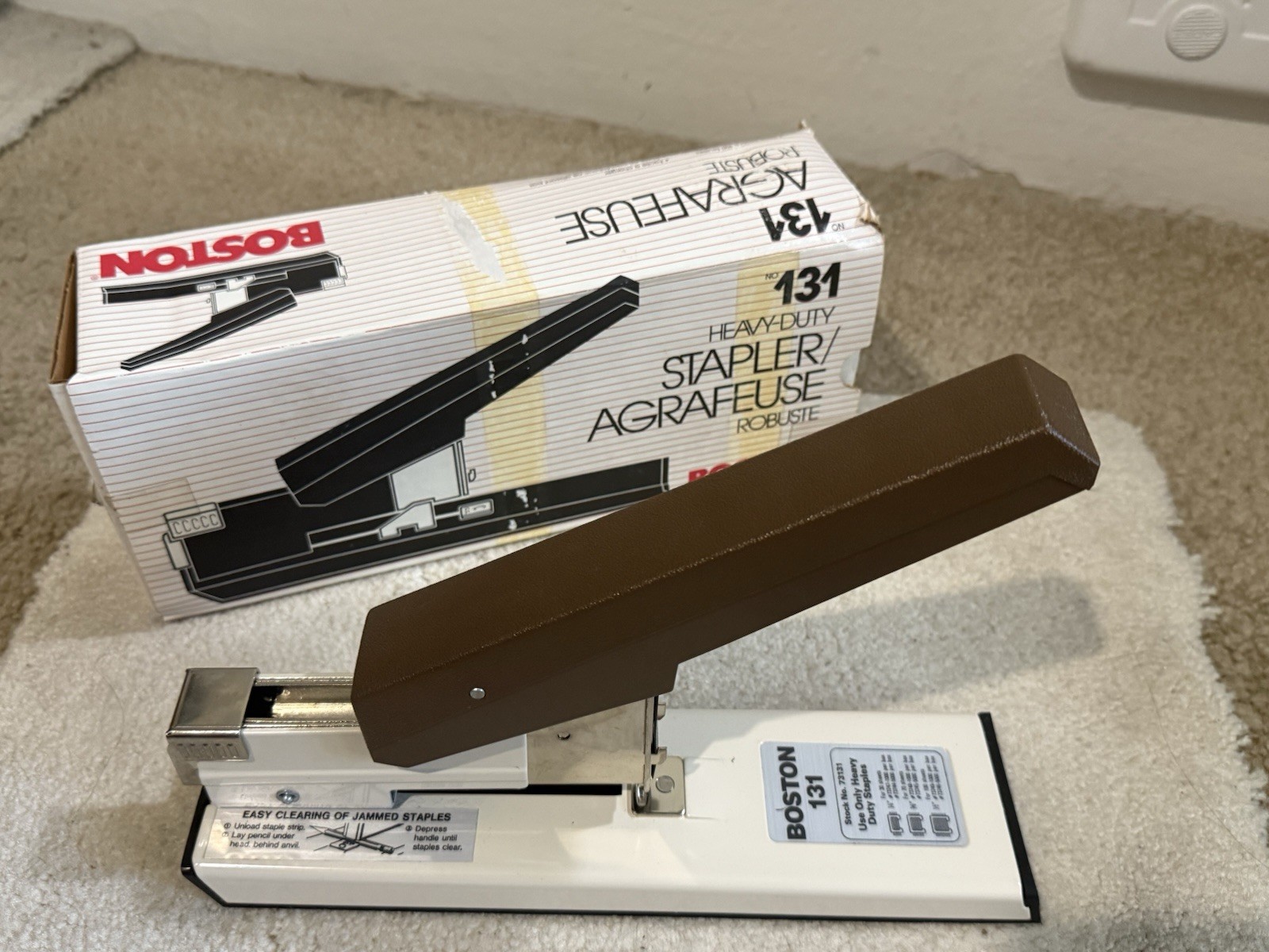 Boston- Stapler/ Agrafeuse Vintage 131 Heavy Duty /Robusite Made In Canada Works