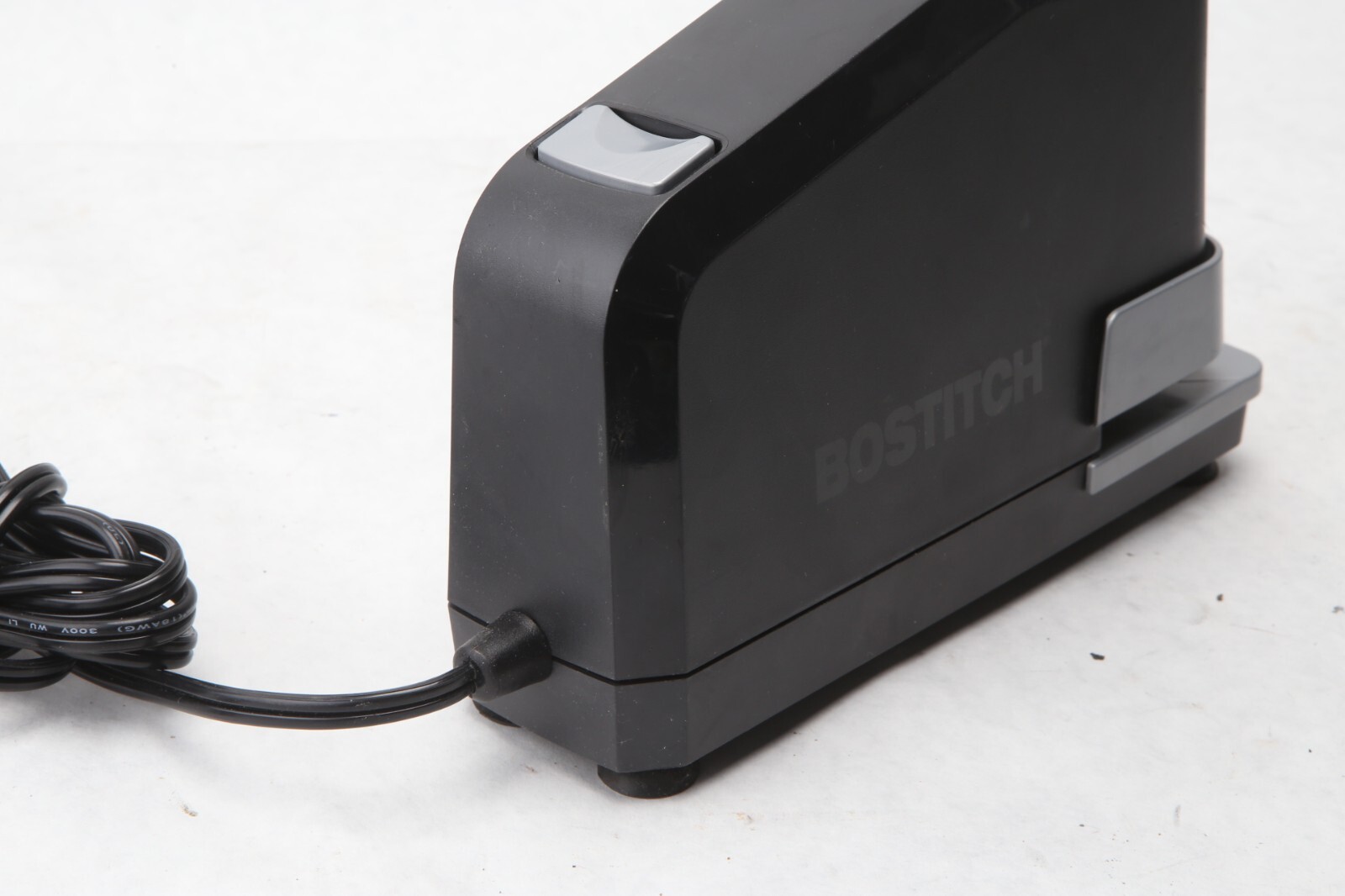 Bostitch B8E- Value Heavy Duty Impulse 45 Sheet Electric Stapler TESTED N22