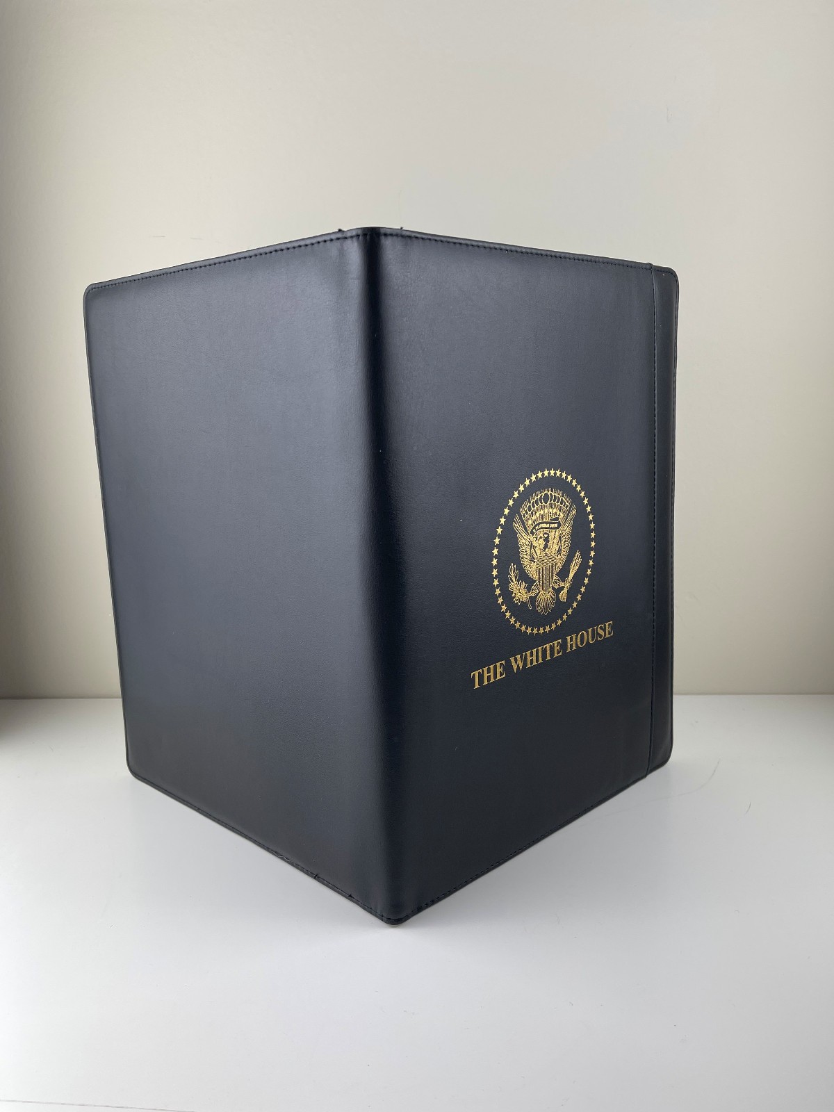 Vintage White House Presidential Seal Padfolio Document Folder Set 1980s