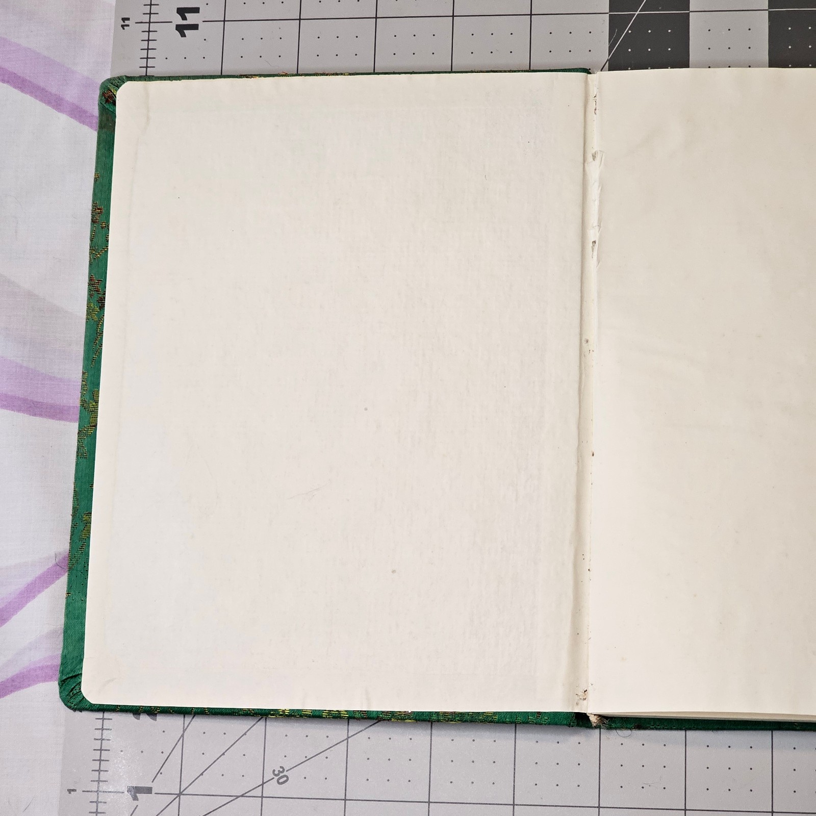 Vintage Chinese Brocade Fabric Cover Lined Notebook Journal 8″ x 6.5″ Green Gold