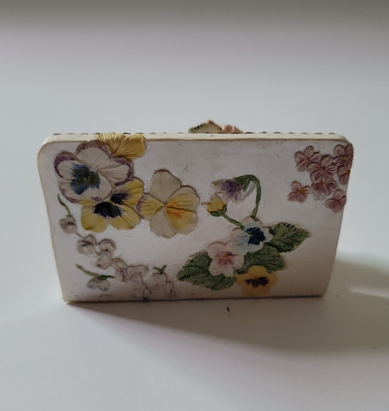 Vintage Victorian Treasures Floral Resin Business Card Holder Cottagecore Fairy