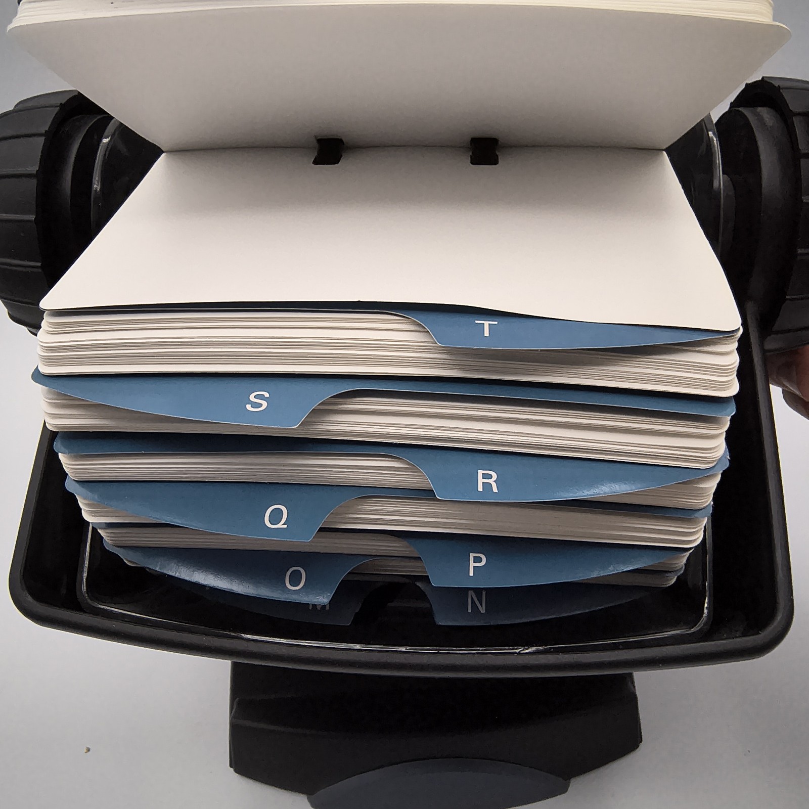 Vintage Rolodex Rotary Swivel Card File w/ Cards & A-Z Tabs Model R-48 READ