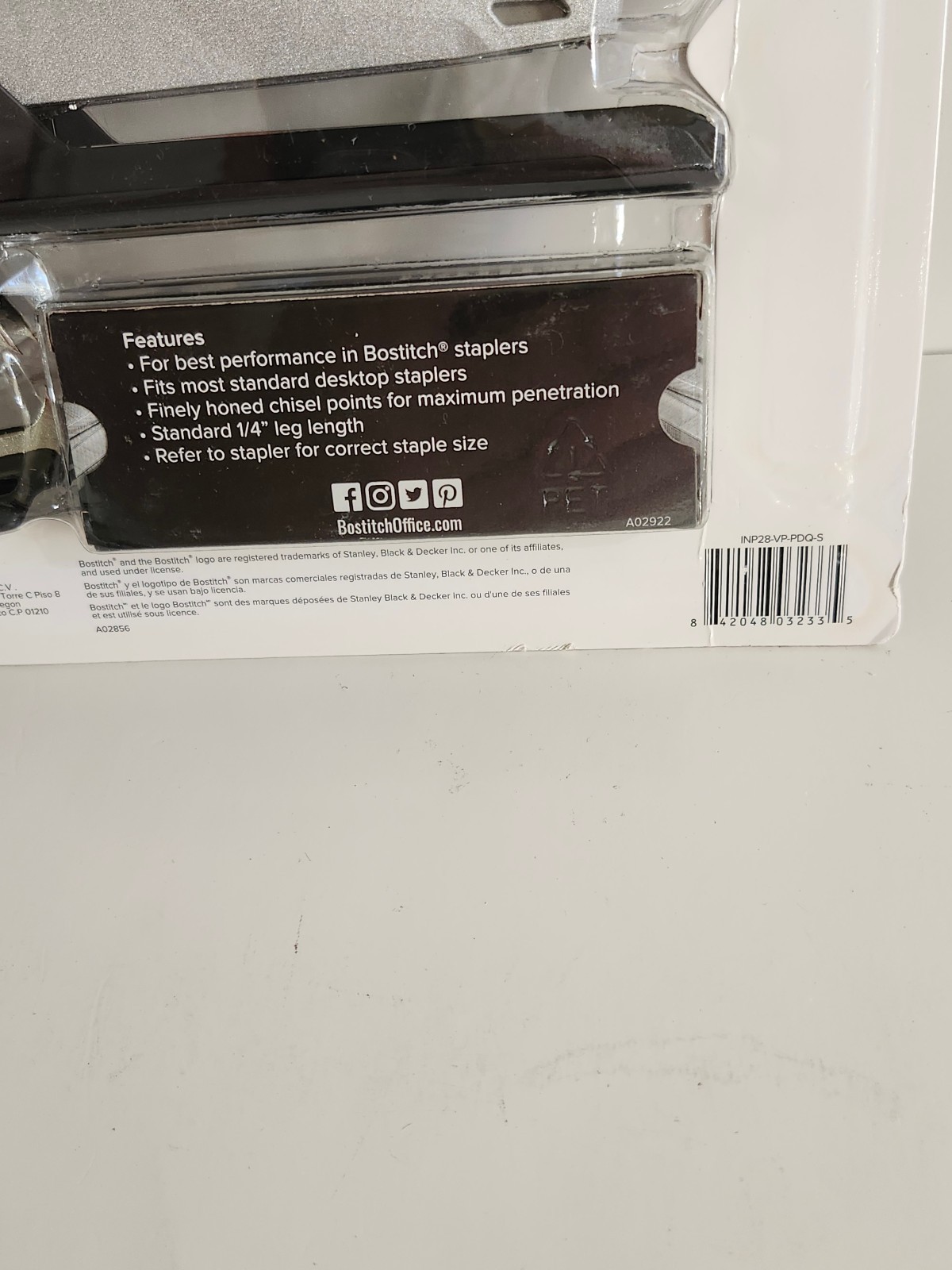 Bostitch Premium Desktop Stapler Value Pack Staple Remover + 5000 Staples, Read