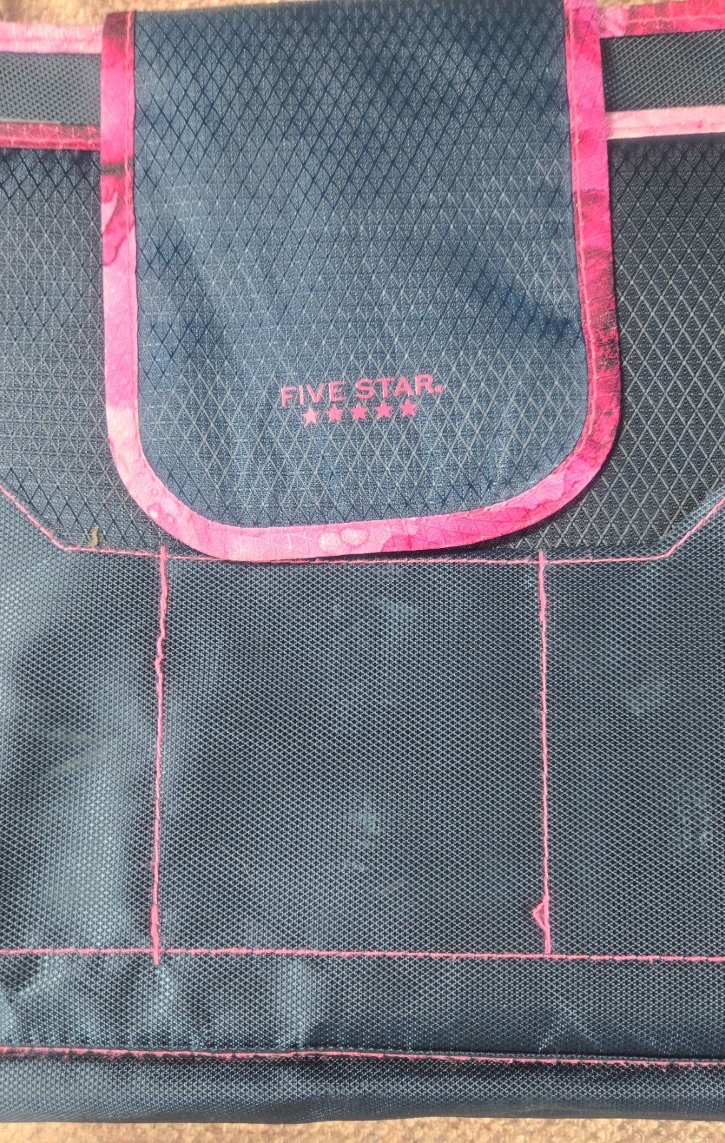 FIVE STAR 1100 Sheet ZIPPER BINDER 2″ Ring 4″ Capacity w/Files Pink & Black VGC