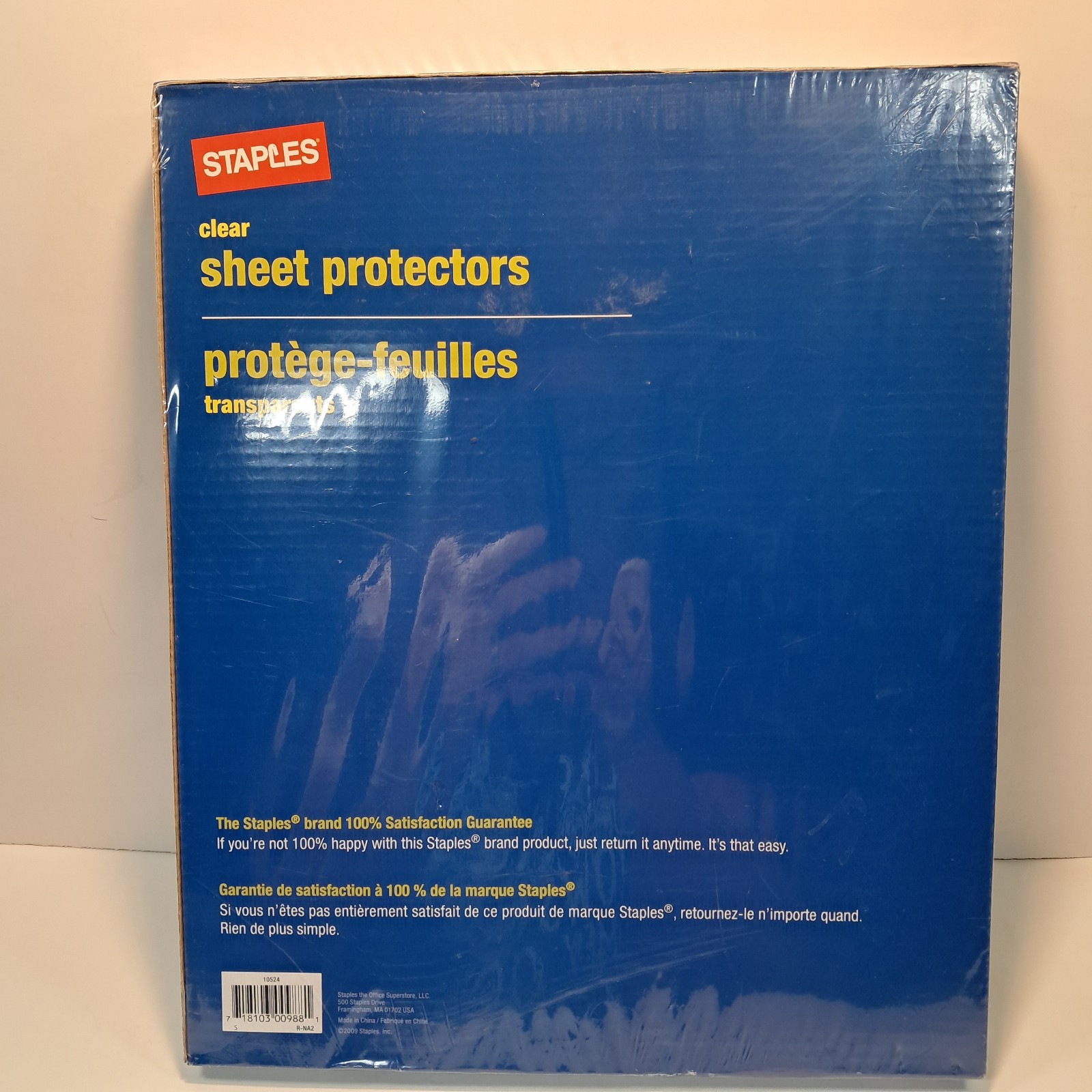 Staples 100 Count Clear Sheet Protectors, Medium Weight 2.4 Mil. Letter Size