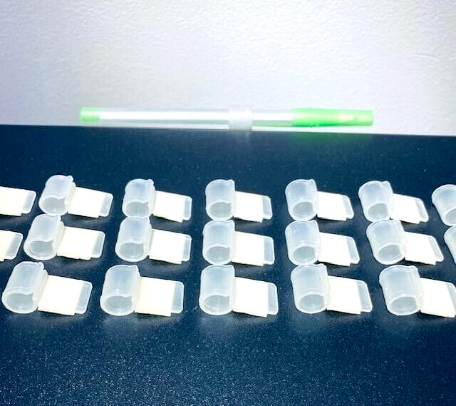 HOT! 50 PACK CLIP-ON HOLDERS ⭐300+ SOLD!⭐ SHELF BASKET SALE SIGN TAG LABEL GRIPS