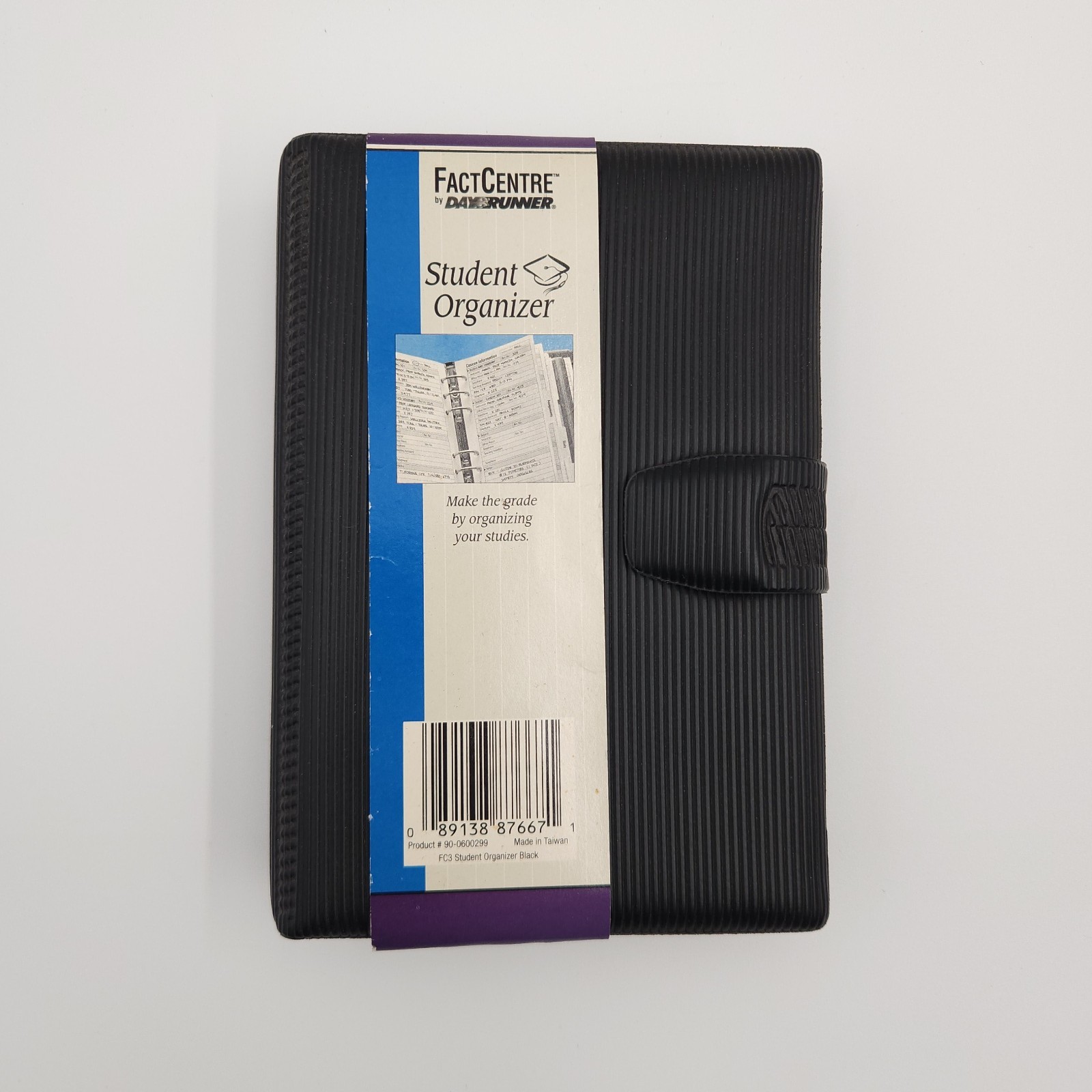 Day Runner Fact Centre Planner Student Organizer 6-Ring Binder Black 7.5″ x 5″