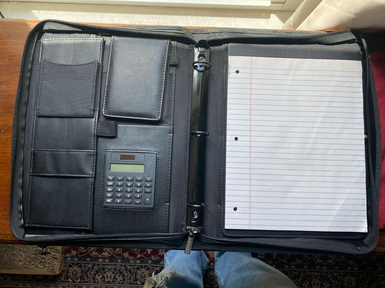 In Great Cond.-Leed’s Black Zip Up Portfolio Organizer Case-Pockets, Calculator