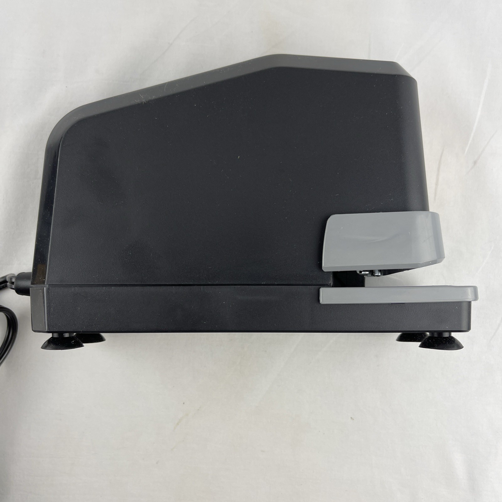 Bostitch B8E-VALUE B8 Impulse 45 Sheet Electric Stapler and Staples Black 120V
