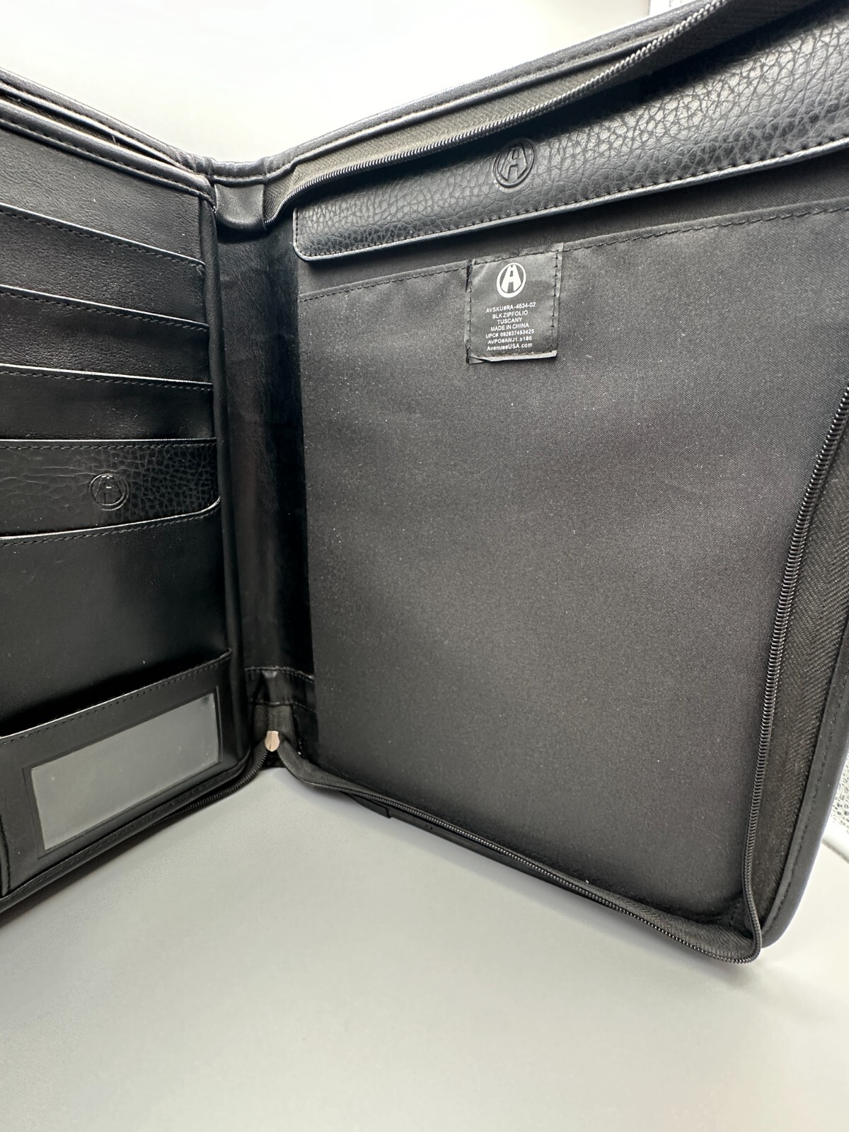 Avenues Binder Organizer Black Faux Leather Zipfolio Notes Business Credit Card