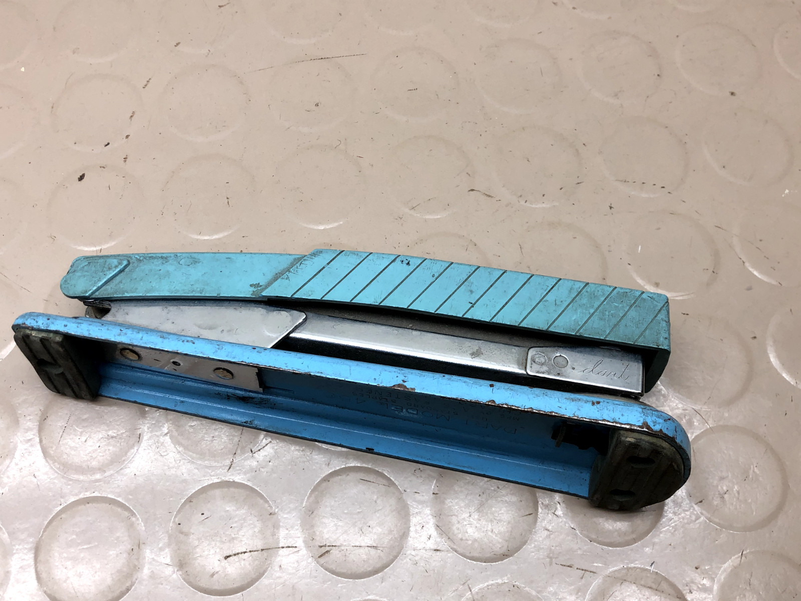 Vintage Dart Model 450 Blue Heavy Duty Stapler Ace Fastener Co. WORKS