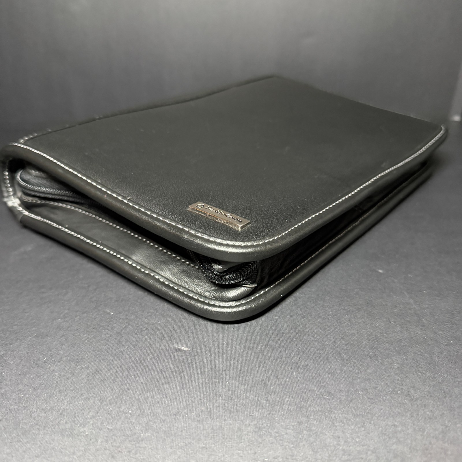 Black Leather Franklin Covey Zipper Agenda Planner, 8 x 10 1/2 inches