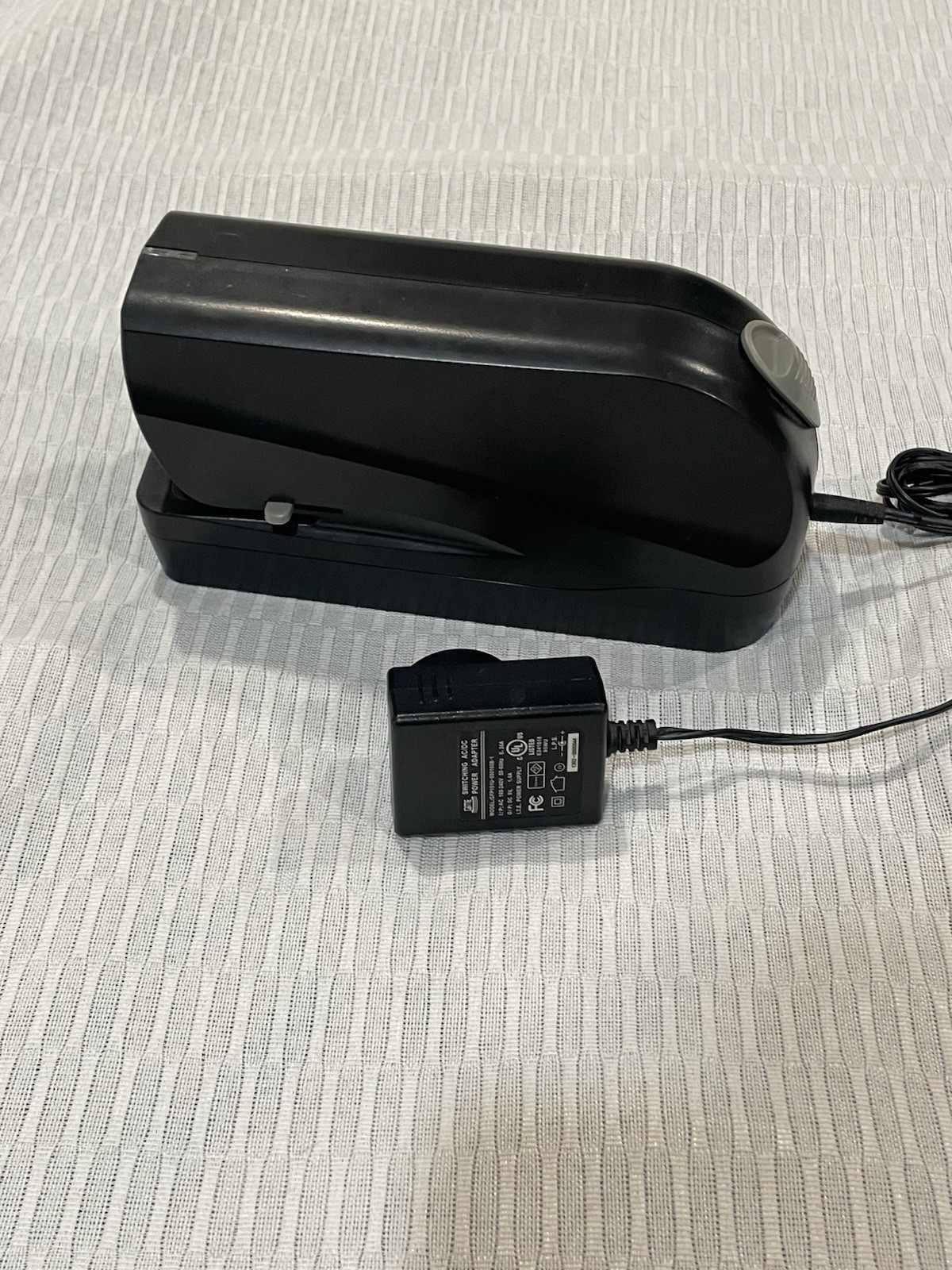 Max USA Electric Flat Clinch Stapler Automatic Heavy Duty Desktop Black