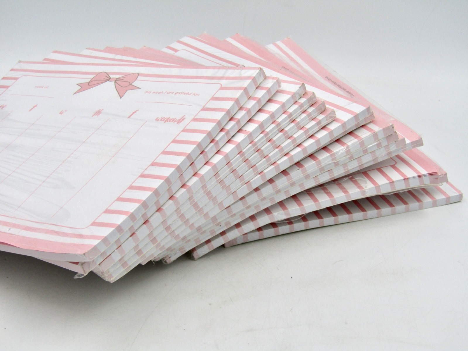 (15-Pack) Pink Bow Weekly To Do List Notepad 9×7 Inch Desk Planner w/ 52 Sheets
