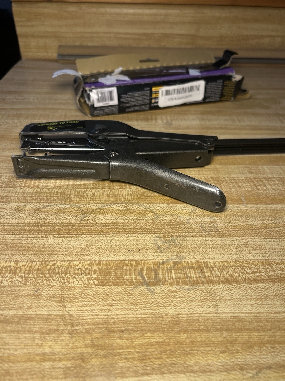 Bostitch 02245: B8 Heavy Duty 45 Sheet Plier Stapler Full-Strip Black NEW In Box
