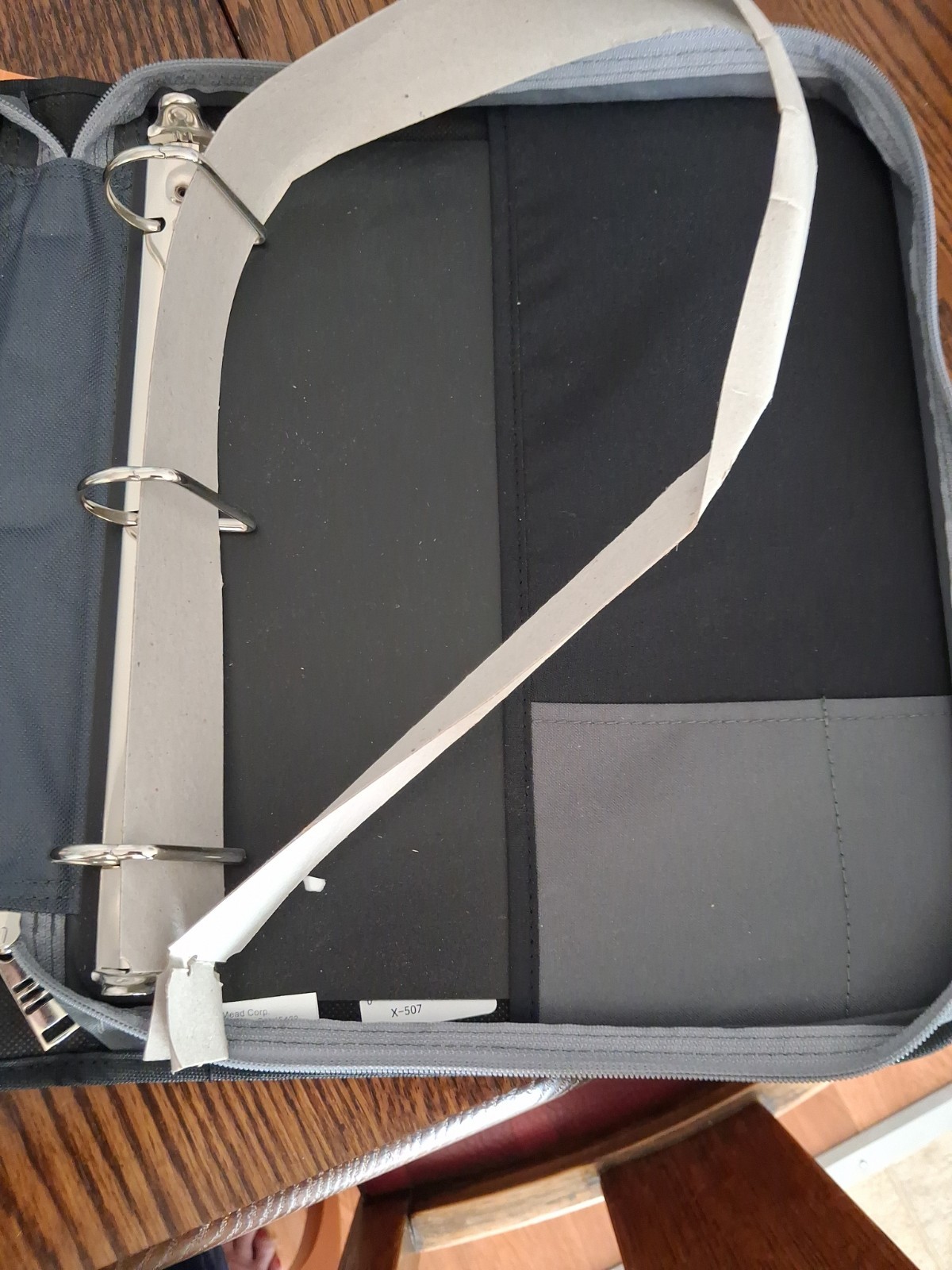 Mead PRO Platinum Heavy-Duty Zipper Binder 1.5″ Capacity Gray/Black