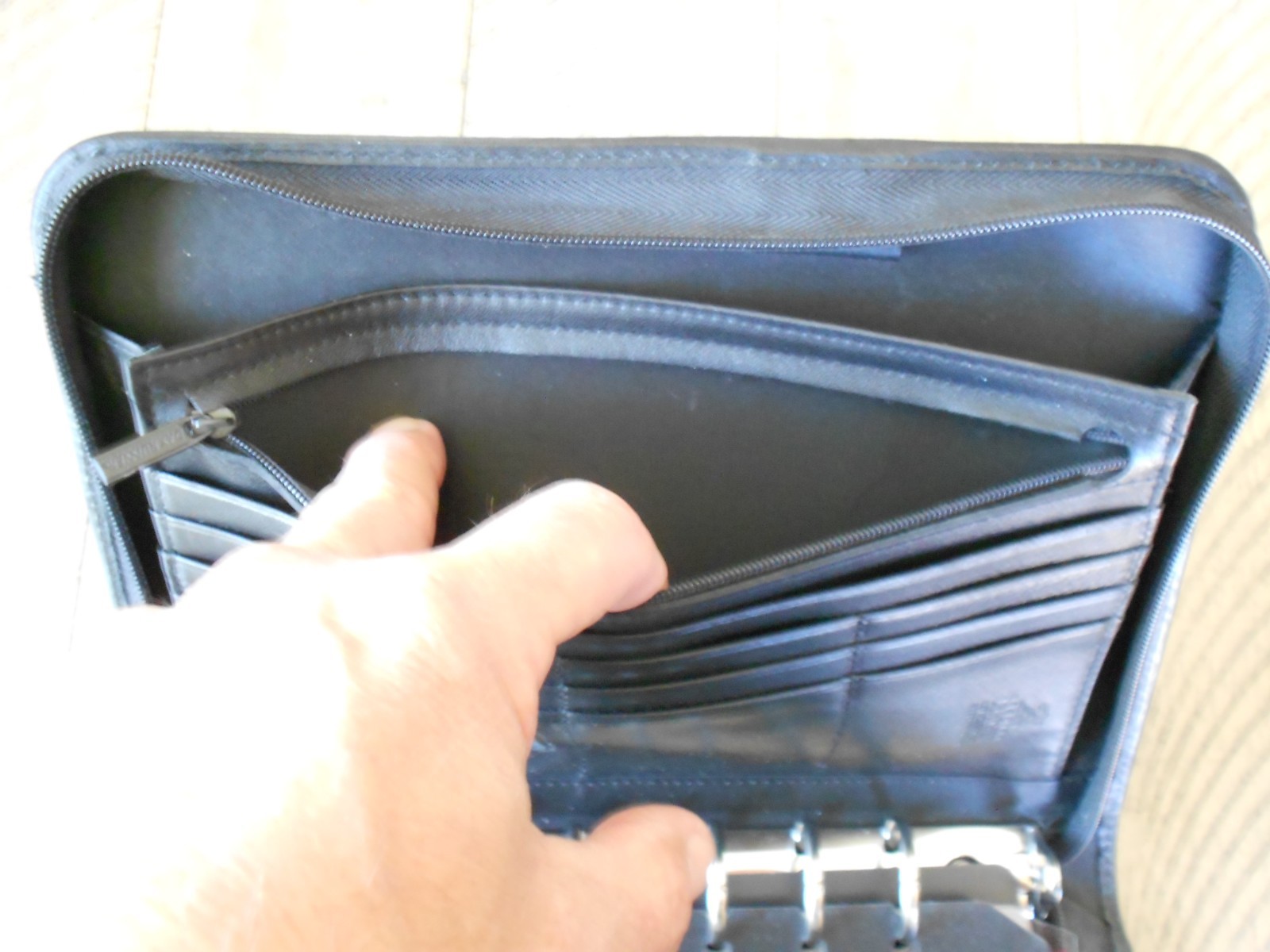 Day-Runner Genuine Black Leather 7-Ring Planner Binder “Classic” #191-93 inserts