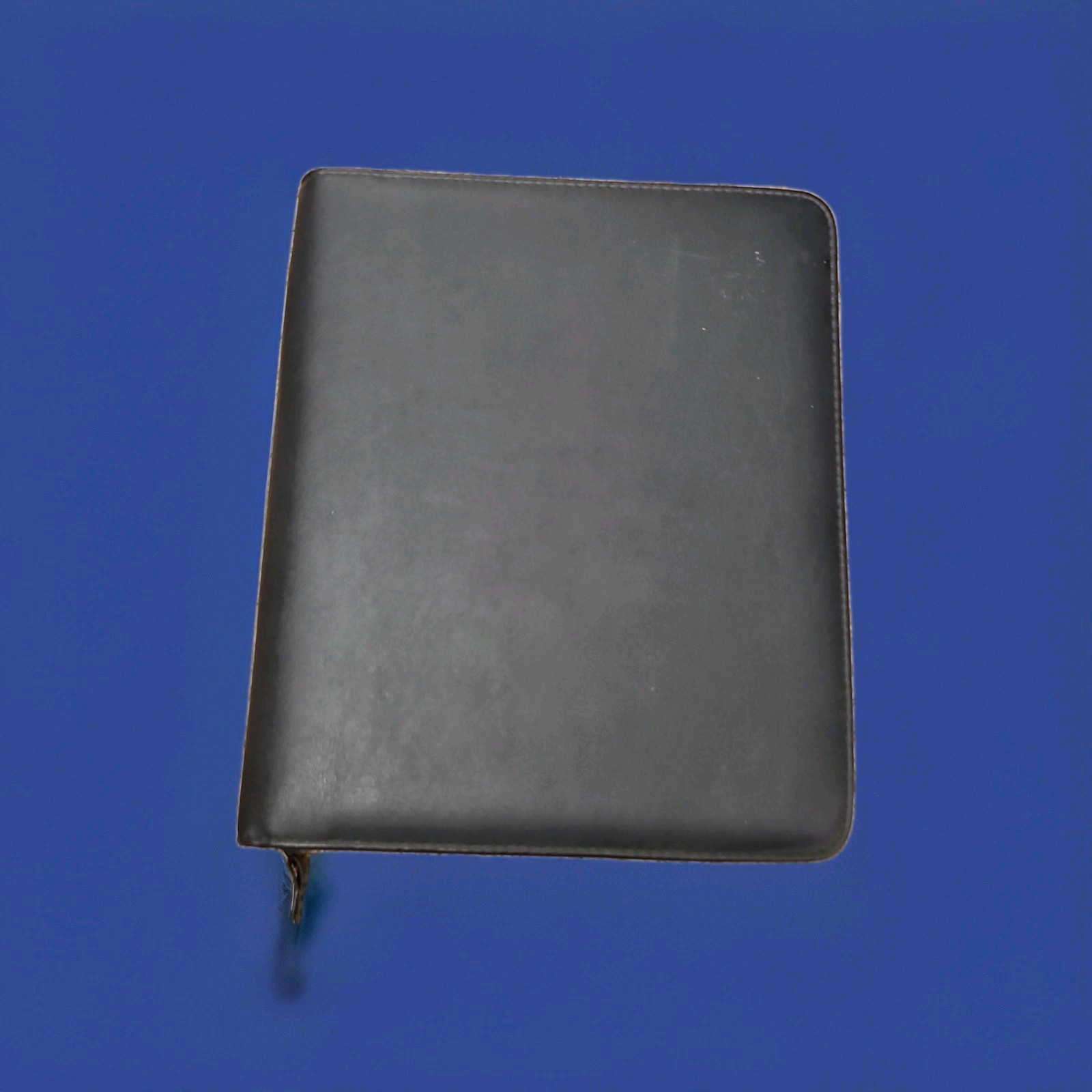 Franklin Covey Classic 3 Ring Binder Organizer 13″X 11″ Black Zip Around (Amway)